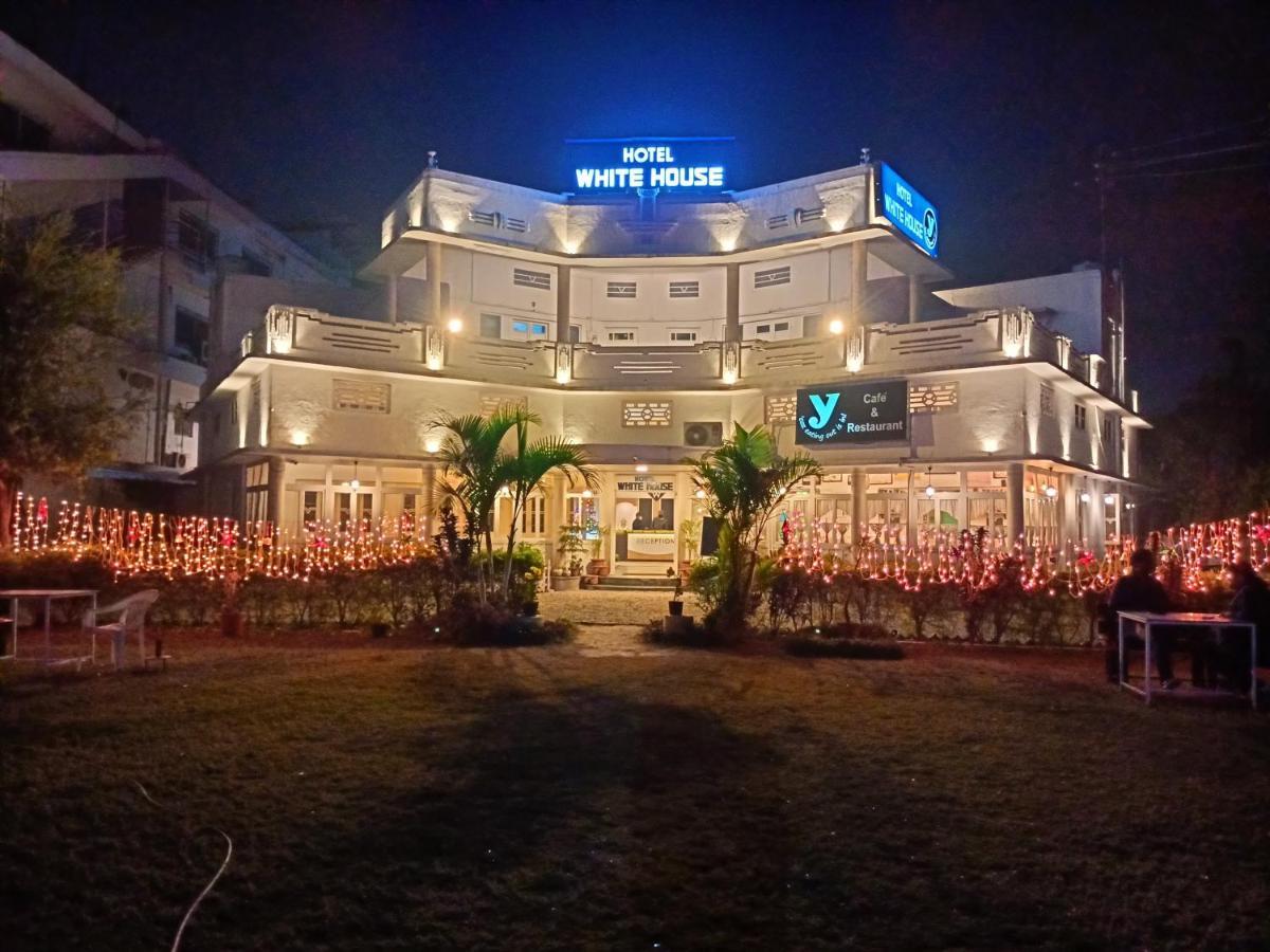 Hotel White House Dehradun Dış mekan fotoğraf