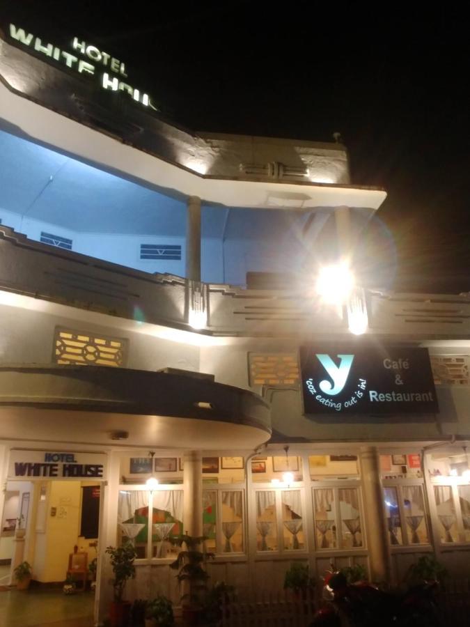 Hotel White House Dehradun Dış mekan fotoğraf
