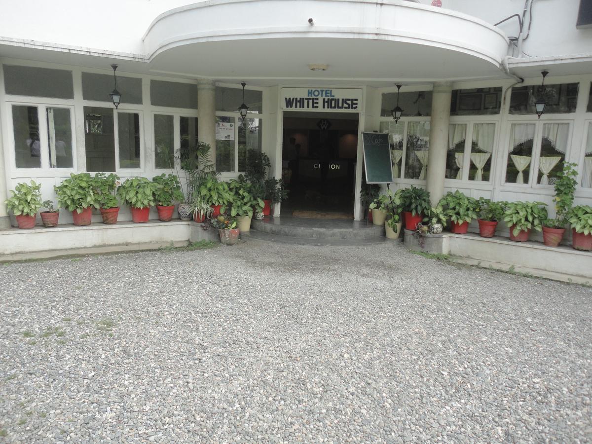 Hotel White House Dehradun Dış mekan fotoğraf